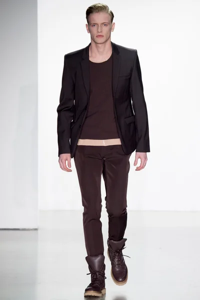 Look 38